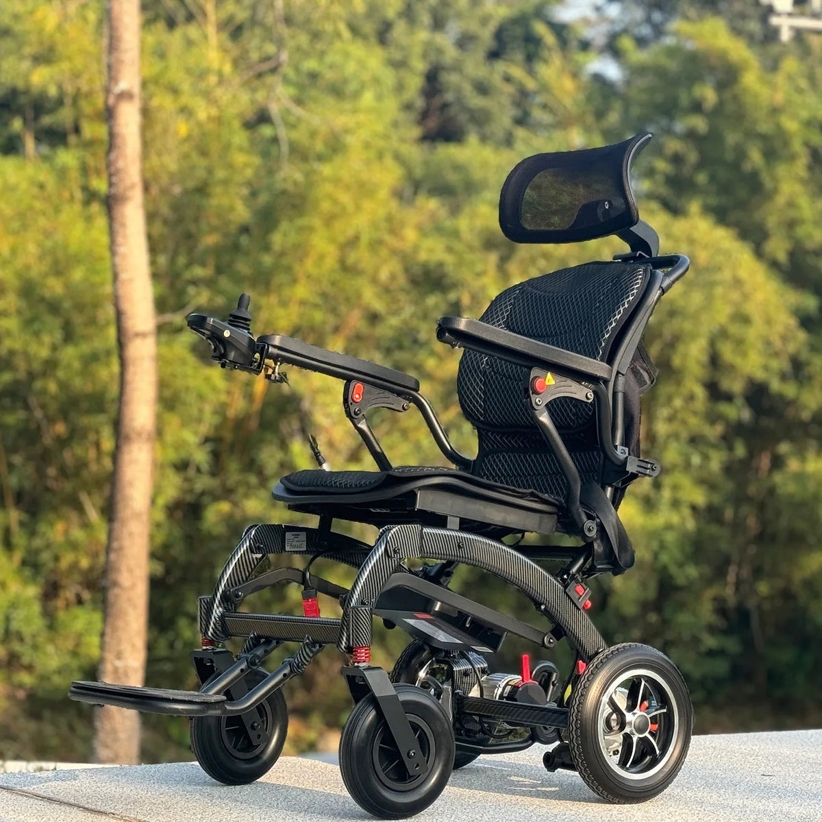 Moficno Powerful Lithium Rechargeable Controlled Lightweight 17.5kg Elderly Electric Wheelchair Brushless Motor Health Care Wheelchair